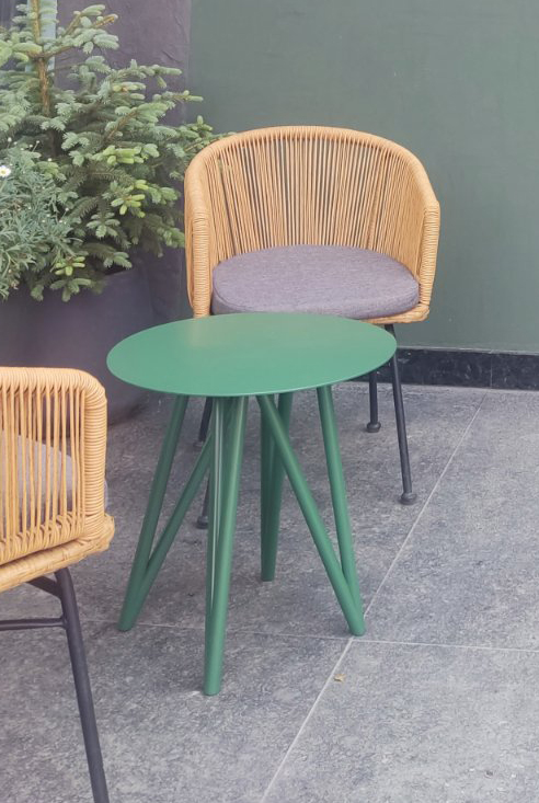 table_metal2.jpg — 233.57 kB